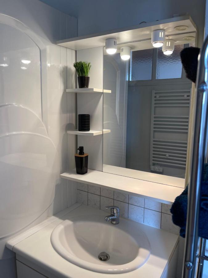 Studio Cosy Avec Parking Et Wifi Gratuit Bagnoles de l'Orne Normandie المظهر الخارجي الصورة